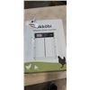 Image 1 : OKKOBI AUTOMATIC CHICKEN COOP DOOR