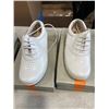 Image 2 : 5 ASSORTED PAIRS LADIES LEATHER SHOES