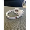 Image 3 : BEATS SOLO 4 ON EAR SOUND ISOLATING BLUETOOTH HEADPHONES - TESTED WORKING, RETAIL $279