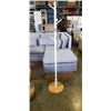 Image 1 : MODERN COAT RACK