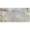Image 5 : PATIO LOVE SEAT AND TABLE