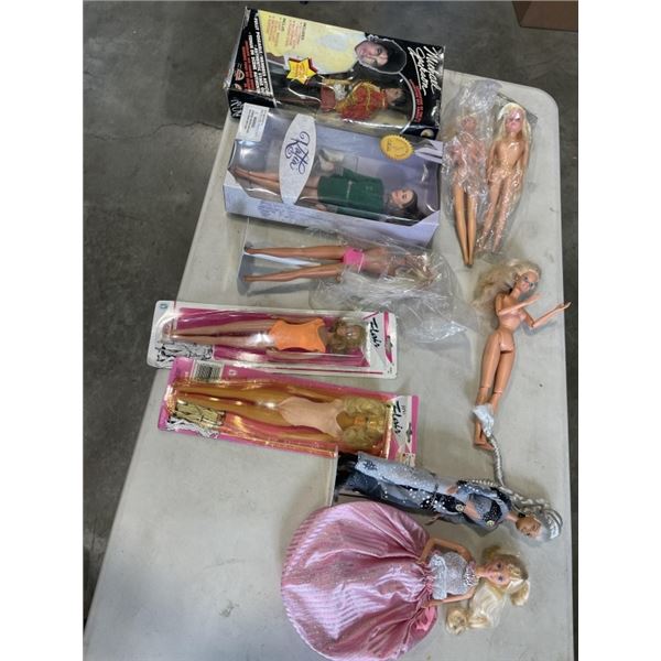 BOX OF VINTAGE BARBIE-LIEK DOLLS, INCLUDING MICHAEL JACKSON IN BOX