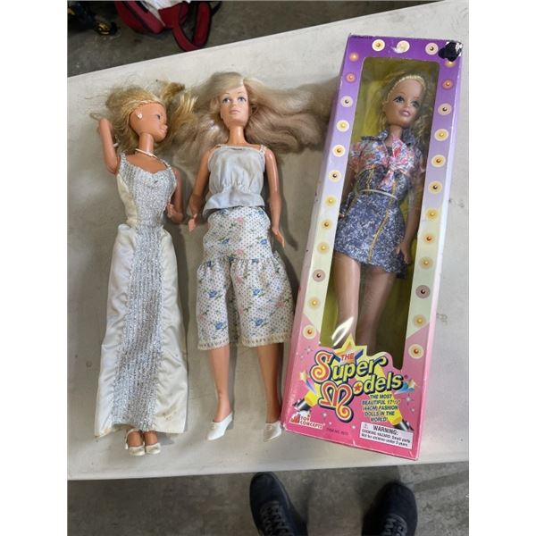 3 VINTAGE TALL BARBIES - 1 IN ORIGNAL BOX