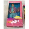 Image 2 : 2 VINTAGE BARBIES IN ORIGNAL PACKAGE - WESTERN FUN KEN AND 1985 TROPICAL SKIPPER