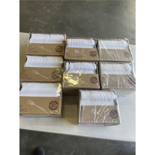 LOT OF 2000 PLASTIC SPOONS AND 1200 PLASTIC FORKS