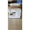 Image 4 : 2 TABLE TOP SEWING MACHINES. 1 FROM SINGER, ONE FROM PACESETTES