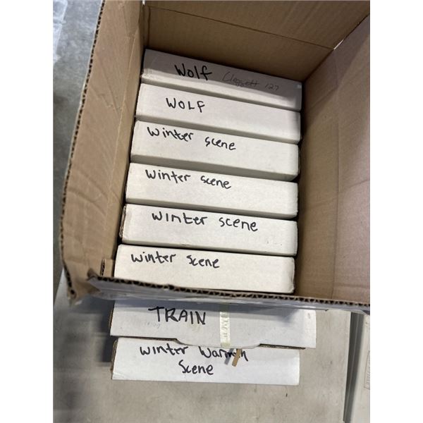 BOX OF VINTAGE WINTER SCENES AND ANIMAL COLLECTOR PLATES