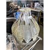 Image 1 : RATTAN HANGING CAT CHAIR