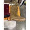 Image 4 : 5 NEW ASSORTED PAIRS LADIES BOOTS