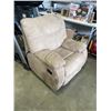 Image 9 : 3 PIECE MICROFIBRE RECLINER SOFA SET