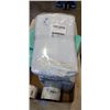 Image 4 : LOT OF PACKING SUPPLIES INCLUDING 200 PCS 6X 10" BUBBLE MAILERS, 2 ALUMINIUM OXIDE GOLDEN PSA ROLLS 