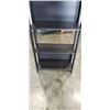 Image 2 : 5 TIER WOODEN DISPLAY SHELF