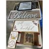 Image 1 : LOT OF WALL ART AND DECORATIVE ITEMS