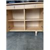 Image 2 : MAPLE FINISH SERVING CABINET