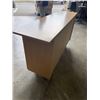 Image 6 : MAPLE FINISH SERVING CABINET