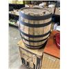 Image 4 : VINTAGE SMALL KEG