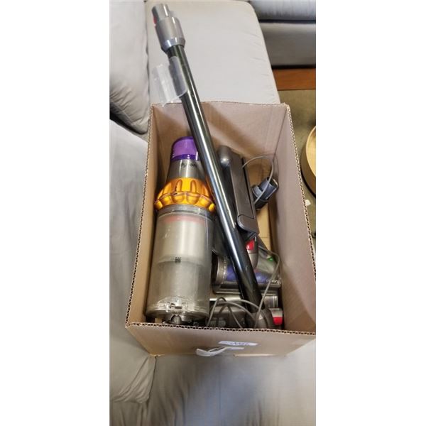 DYSON V15 DETECT TOTAL CLEAN CORDLESS STICK VACUUM - TESTED WORKING, RETAIL $1159