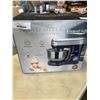 Image 1 : ELEGANT STAND MIXER