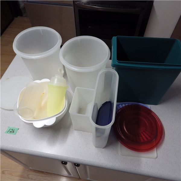 Lot of tupperware