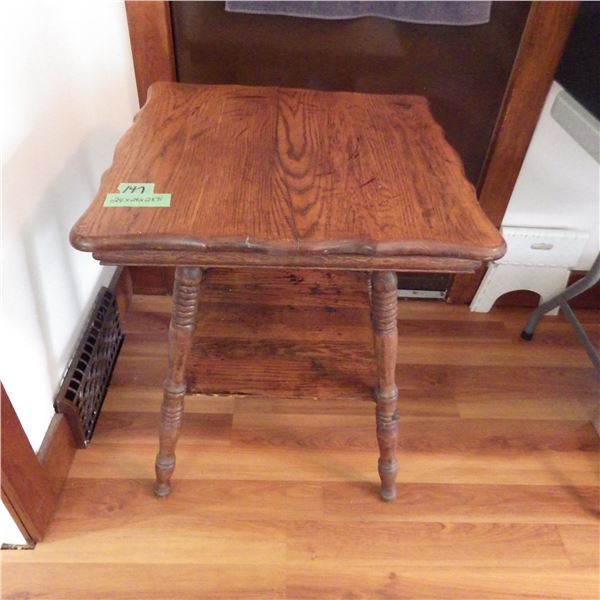 antique parlor table - Top is cracked