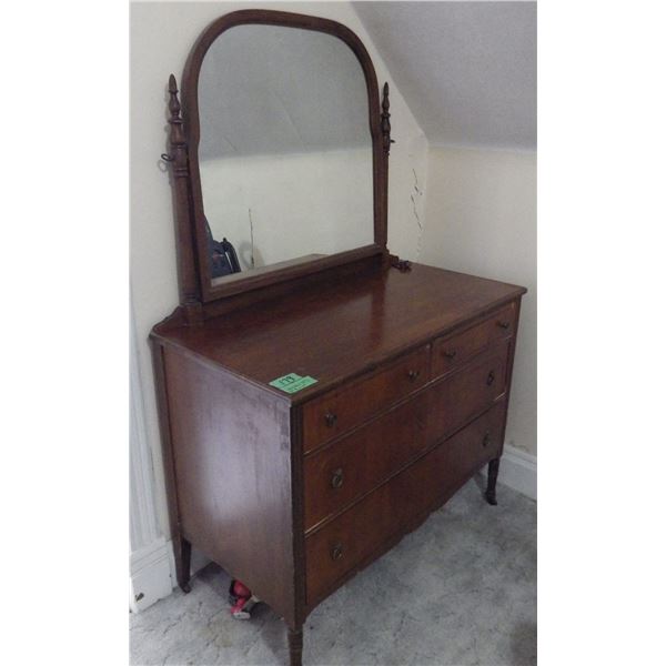 Antique 4 Drawer dresser with mirror - back leg broken