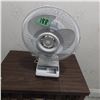 Image 1 : Windmere 12 inch oscillating fan