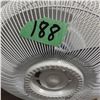 Image 4 : Windmere 12 inch oscillating fan