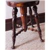 Image 2 : dresser with mirror