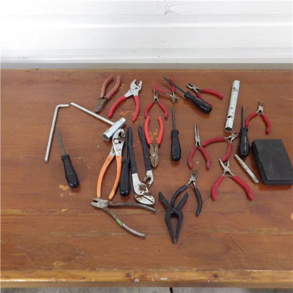 lot of assorted pliers