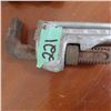 Image 2 : Lot of 2 pipe  wrenches
