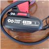 Image 2 : Motomaster 20 Volt Portable Tire inflator