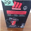 Image 6 : Motomaster 20 Volt Portable Tire inflator