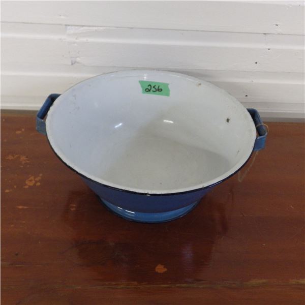 Large enamel Wear bread pan