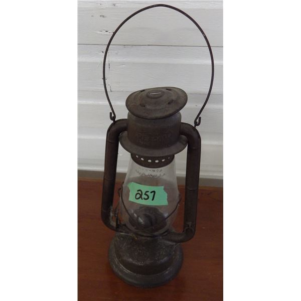 Vintage GSW Barn lantern  with glass Globe