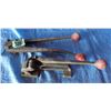 Image 1 : strapping tools for banding