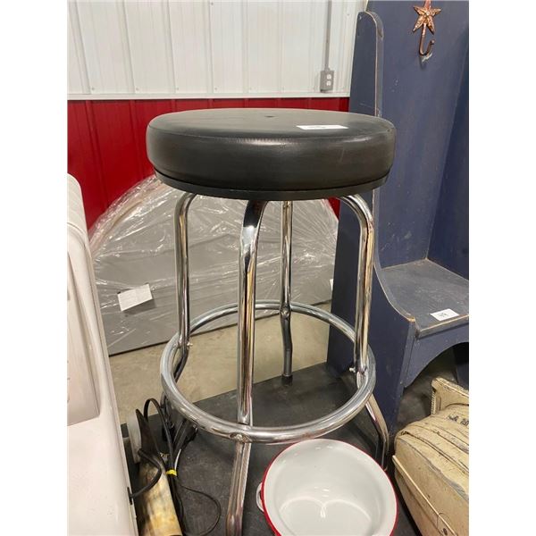 STOOL