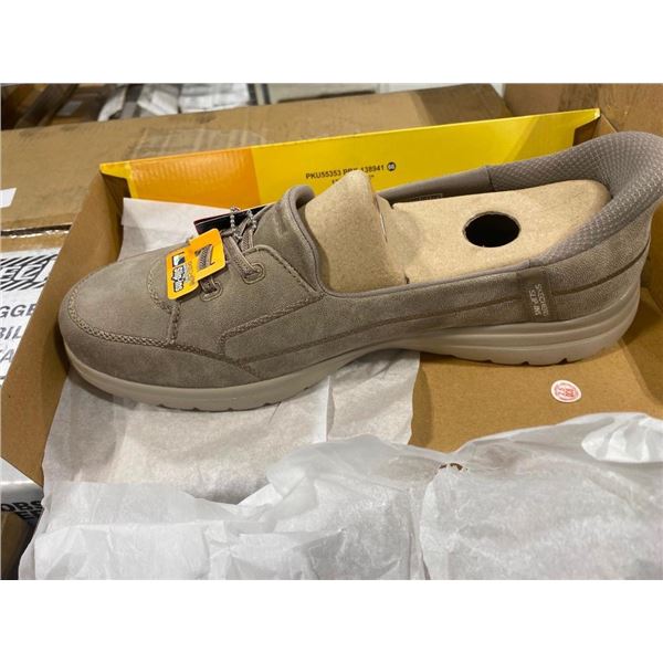 SIZE 11 WOMENS SKETCHERS SLIP ONS