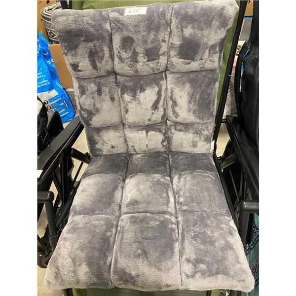 GROUND CUSHION CHAIR