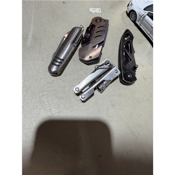 Pocket knives