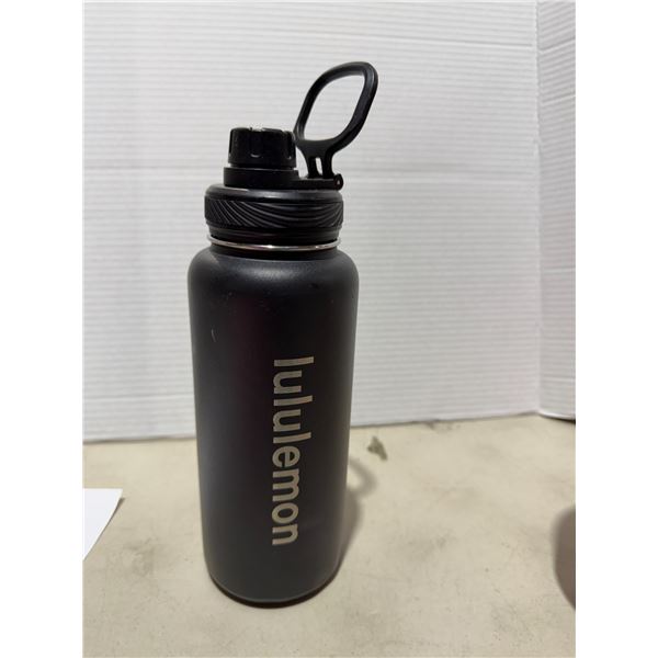 Lululemon water bottle black
