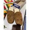 Image 1 : Slipper size 9
