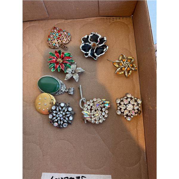 Vintage brooches
