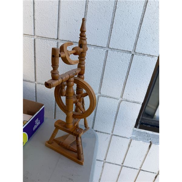 Spinning wheel 15 inch tall