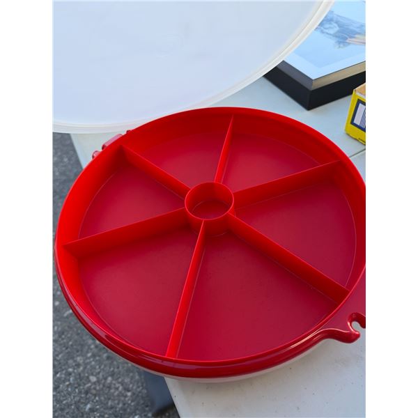 Tupperware container