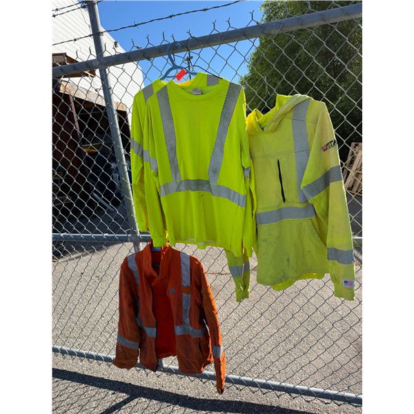 Work clothes, size medium