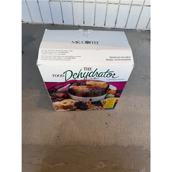 Dehydrator