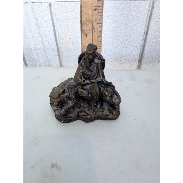 Figurine