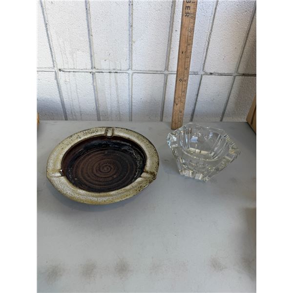 Cigar ashtrays