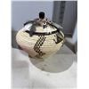 Image 1 : Lidded basket