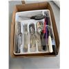Image 1 : Kitchen utensils